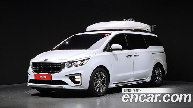Kia Carnival 9-Seater Noblesse — пробег 74 970 км — фото 1 из 5