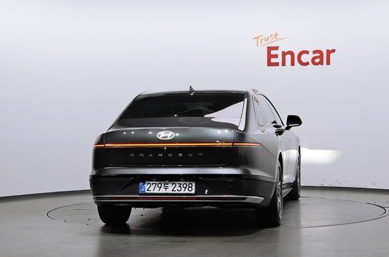 Hyundai Grandeur 2,5 Gasoline 2WD Premium — пробег 12 936 км — фото 4 из 5
