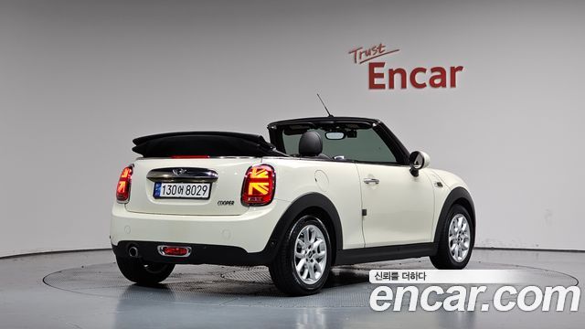 Mini Cooper Convertible Standard 3rd Generation — пробег 72 020 км — фото 2 из 5