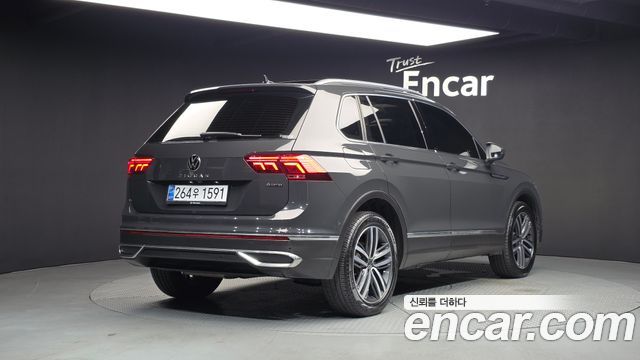 Volkswagen Tiguan 2.0 TDI 4Motion Prestige — пробег 120 361 км — фото 2 из 5