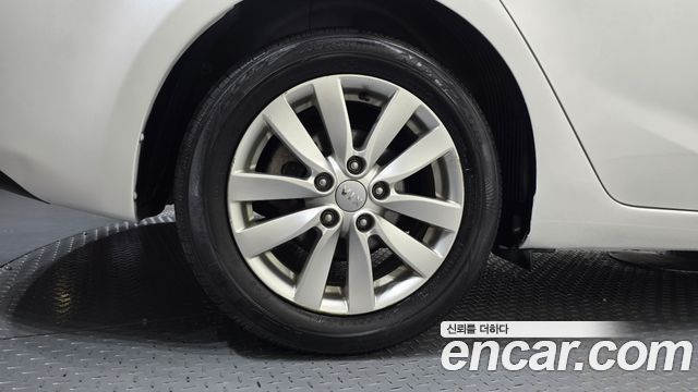 Kia K3 из Кореи Encar