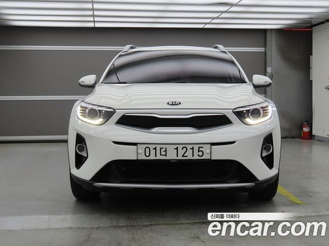 Kia Stonic из Кореи Encar