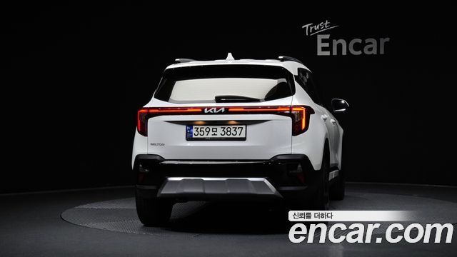 Kia Seltos из Кореи Encar