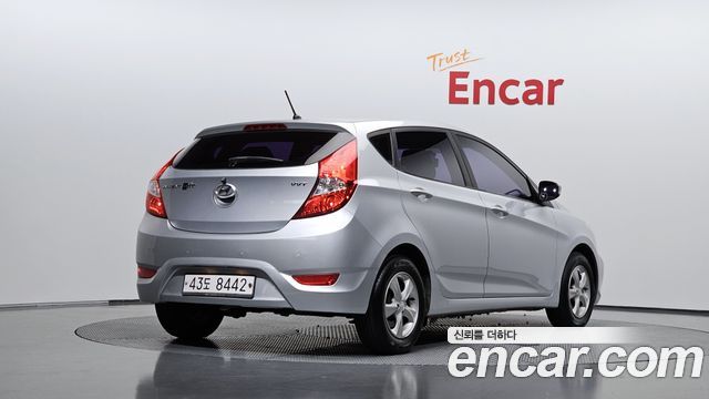 Hyundai Accent WIT 1.4 VVT Modern — пробег 142 437 км — фото 2 из 5