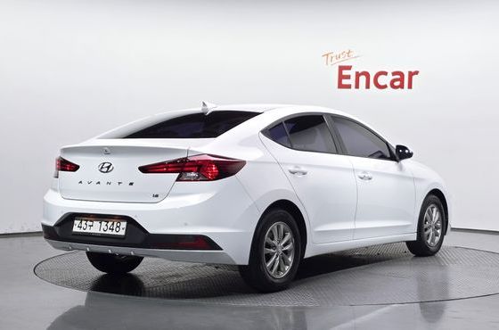 Hyundai AVANTE 1.6 Smart — пробег 82 052 км — фото 2 из 5