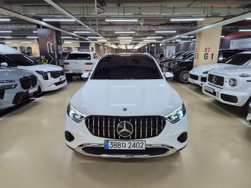 Mercedes-Benz GLC-Class GLC 300 4MATIC Avantgarde — пробег 9 736 км — фото 2 из 5