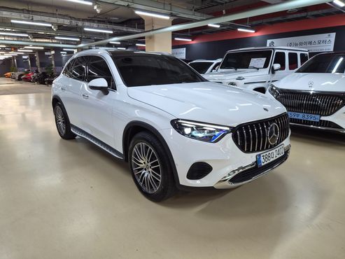 Mercedes-Benz GLC-Class GLC 300 4MATIC Avantgarde — пробег 9 736 км — фото 3 из 5