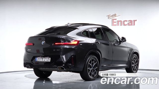 BMW X4 xDrive20i M Sport — пробег 52 581 км — фото 2 из 5