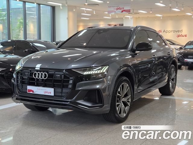 Audi Q8 55 TFSI Quattro Premium — пробег 78 300 км — фото 1 из 5