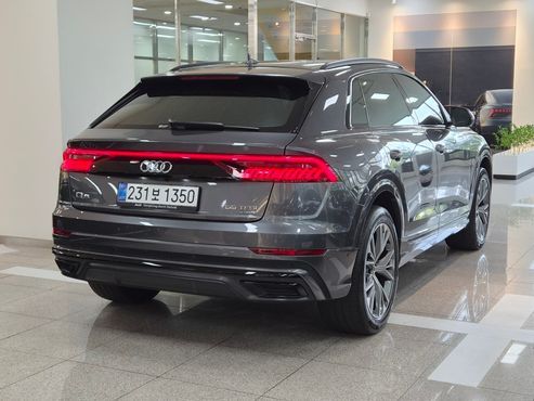 Audi Q8 55 TFSI Quattro Premium — пробег 78 300 км — фото 2 из 5