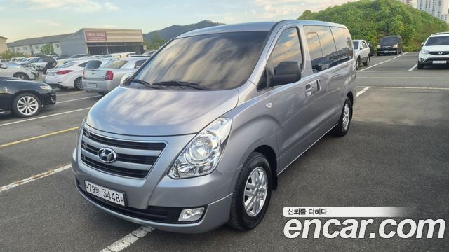 Hyundai Starex 12-Seater Wagon Smart — пробег 160 000 км — фото 2 из 5
