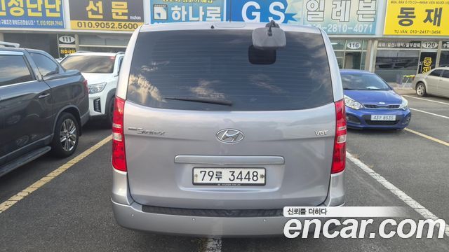 Hyundai Starex 12-Seater Wagon Smart — пробег 160 000 км — фото 4 из 5