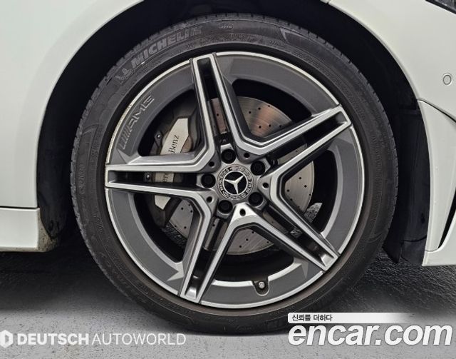 Mercedes-Benz CLS-Class CLS300d 4MATIC — пробег 34 800 км — фото 5 из 5
