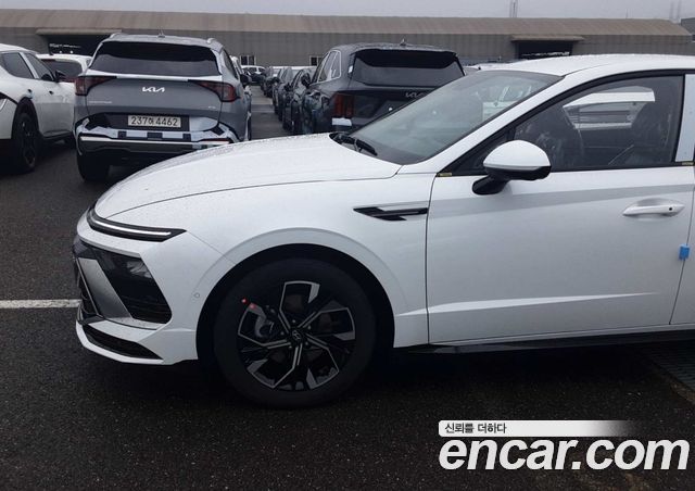 Hyundai Sonata 1.6 Turbo S — пробег 1 км — фото 2 из 5
