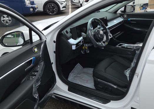Hyundai Sonata 2.0 S — пробег 1 км — фото 4 из 5