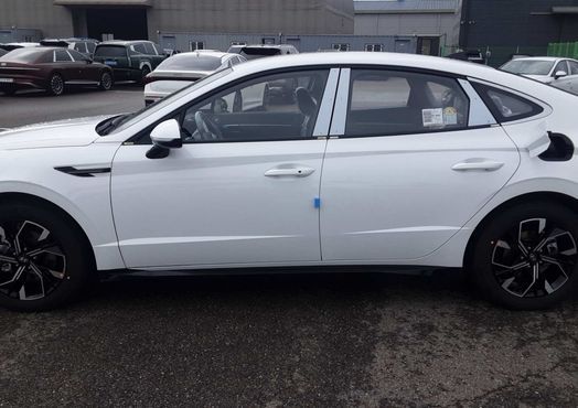 Hyundai Sonata 2.0 S — пробег 1 км — фото 2 из 5
