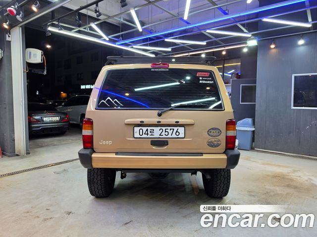 Jeep Cherokee 2.5 XJ — пробег 262 700 км — фото 2 из 5