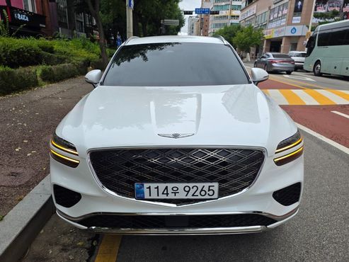Genesis GV70 2.5T Gasoline 2WD — пробег 2 181 км — фото 3 из 5