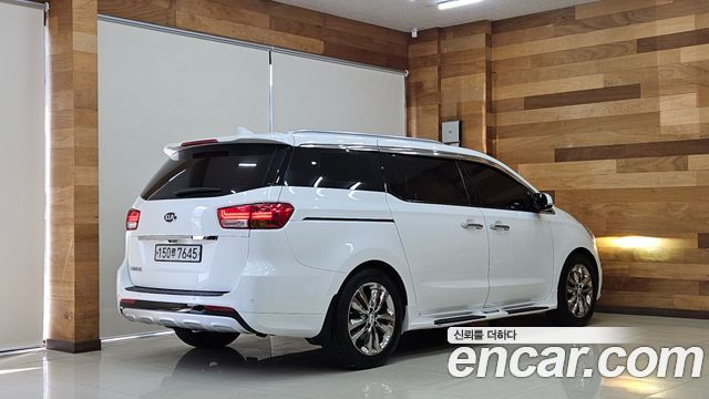Kia Carnival из Кореи Encar