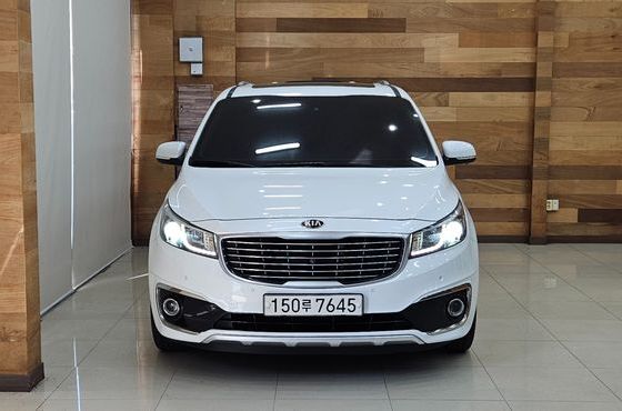 Kia Carnival 9-seater Noblesse — пробег 215 710 км — фото 3 из 5