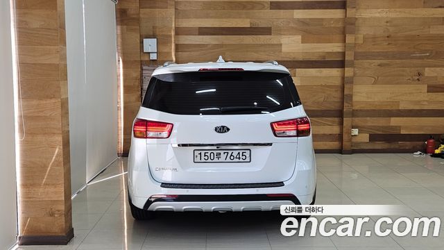 Kia Carnival из Кореи Encar