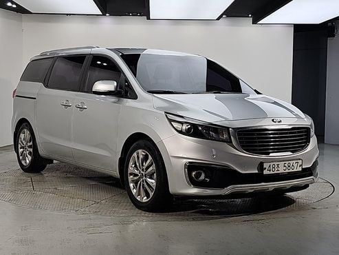 Kia Carnival 9-seater Prestige — пробег 182 864 км — фото 2 из 5