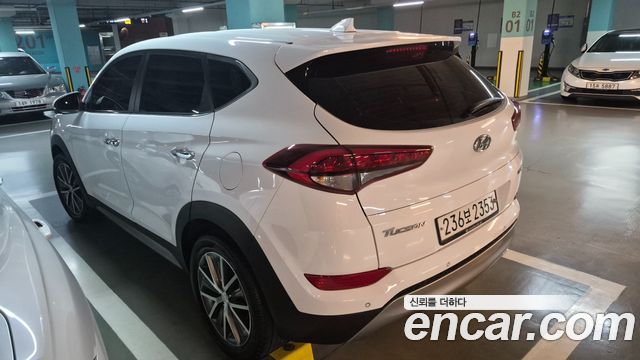 Hyundai Tucson Diesel 1.7 2WD Style Fever — пробег 82 167 км — фото 2 из 5