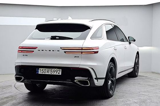 Genesis GV70 2.5T Gasoline AWD — пробег 31 833 км — фото 4 из 5