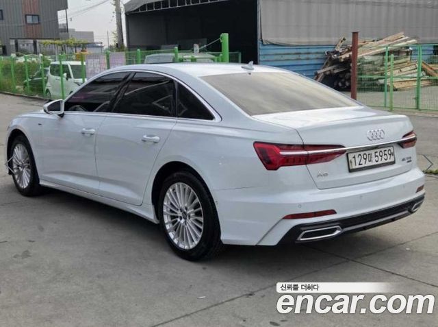Audi A6 45 TFSI Quattro Premium — пробег 181 140 км — фото 3 из 5