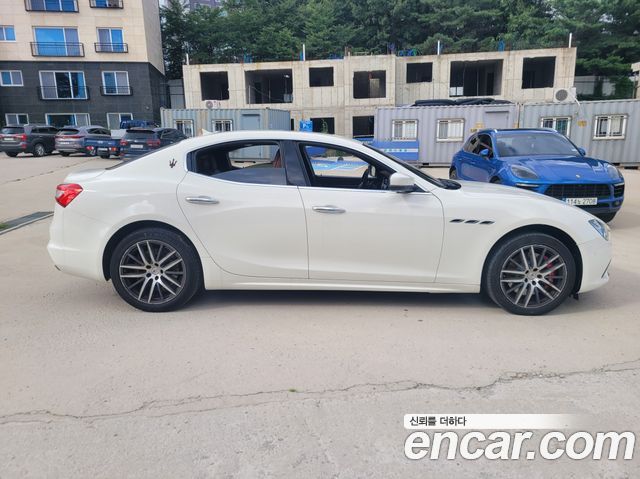 Maserati Ghibli 3.0 Diesel GranSport 3rd — пробег 120 000 км — фото 3 из 5