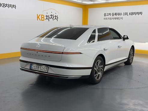 Hyundai Grandeur 2,5 Gasoline 2WD Premium — пробег 17 500 км — фото 4 из 5