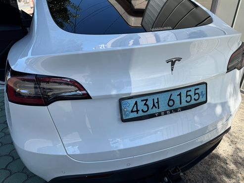 Tesla Model Y Standard Range RWD — пробег 103 200 км — фото 4 из 5