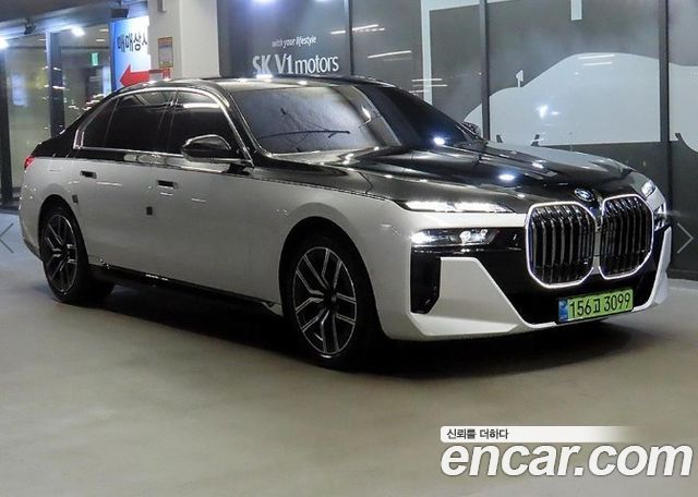 BMW 7-Series 740d xDrive M Sport — пробег 11 047 км — фото 1 из 5