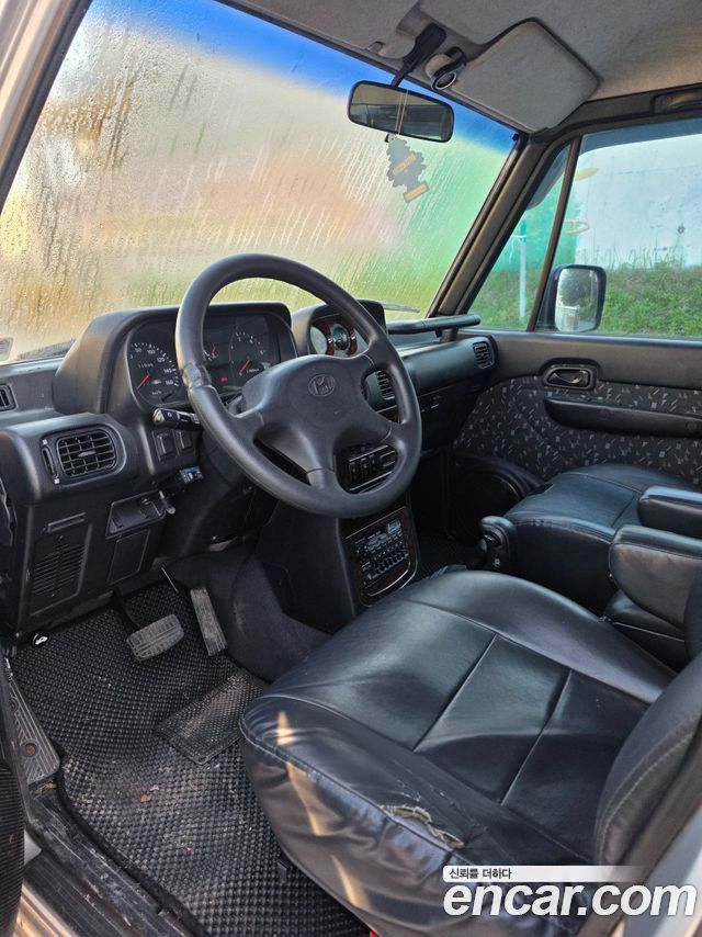 Hyundai Galloper 9-Seater V6 LPG — пробег 175 000 км — фото 5 из 5