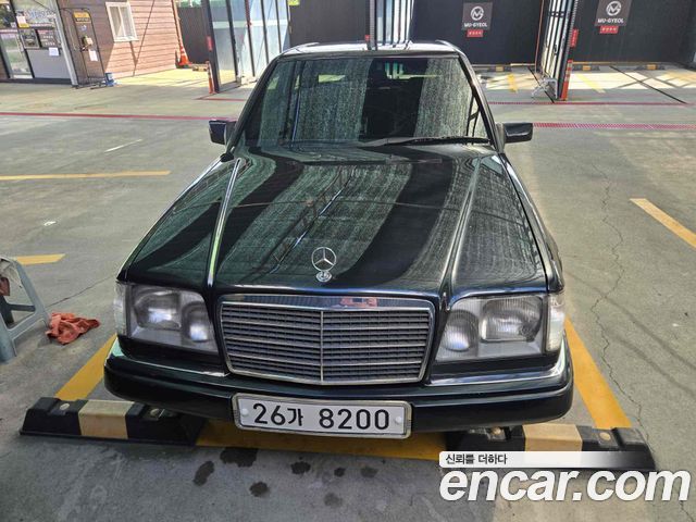 Mercedes-Benz E-Class из Кореи Encar