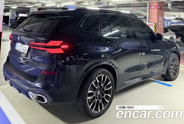 BMW X5 xDrive 30d M Sport — пробег 5 990 км — фото 2 из 5