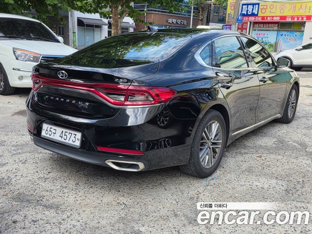 Hyundai Grandeur 2.2 Diesel Premium Special — пробег 292 308 км — фото 2 из 5