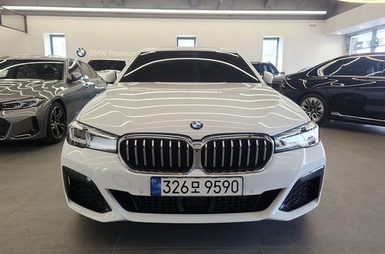 BMW 5-Series 530i M Sport Package — пробег 34 654 км — фото 3 из 5