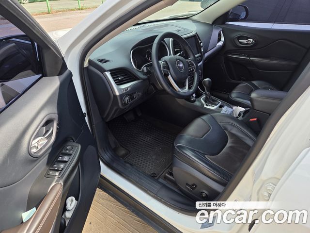 Jeep Cherokee 2.0 Diesel LIMITED 4WD — пробег 87 000 км — фото 5 из 5