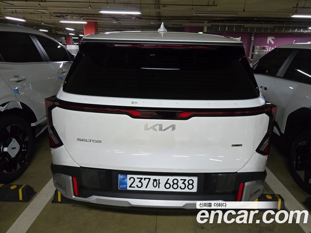 Kia Seltos HEV 1.6 2WD Trendy — пробег 7 км — фото 4 из 5