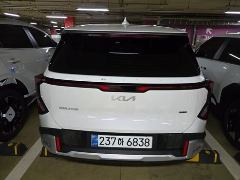 Kia Seltos HEV 1.6 2WD Trendy — пробег 7 км — фото 4 из 5