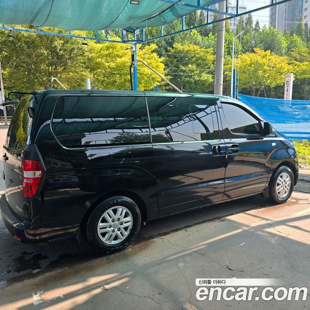 Hyundai Starex Van 5-Seater Modern — пробег 142 000 км — фото 4 из 5