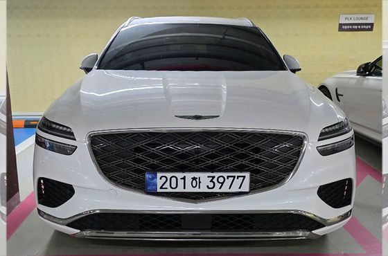 Genesis GV70 2.5T Gasoline 2WD — пробег 9 228 км — фото 1 из 5
