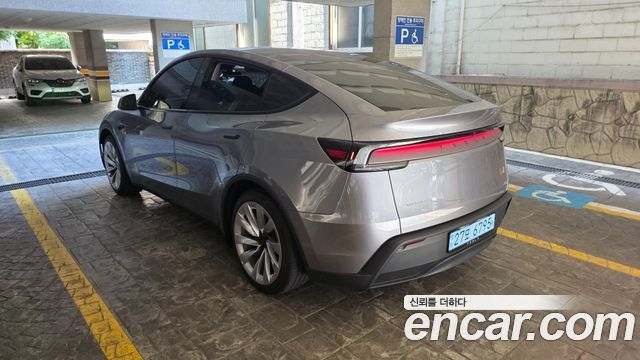Tesla Model Y Long Range Launch Edition AWD — пробег 18 000 км — фото 1 из 5