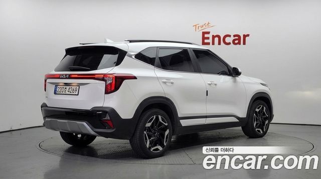 Kia Seltos из Кореи Encar