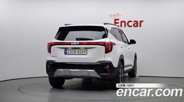 Kia Seltos из Кореи Encar