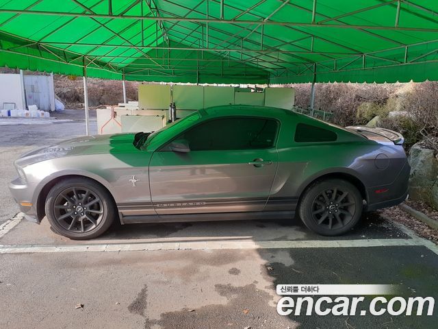 Ford Mustang GT Coupe — пробег 101 200 км — фото 2 из 5