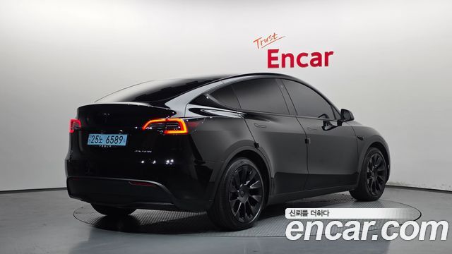 Tesla Model Y Long Range AWD — пробег 120 053 км — фото 2 из 5