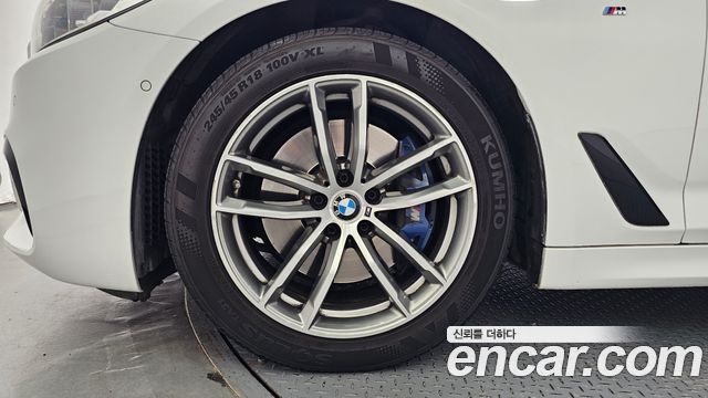 BMW 5-Series 530i M Sport Package Plus — пробег 129 379 км — фото 5 из 5