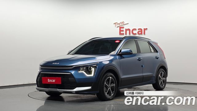 Kia Niro Prestige — пробег 22 872 км — фото 1 из 5